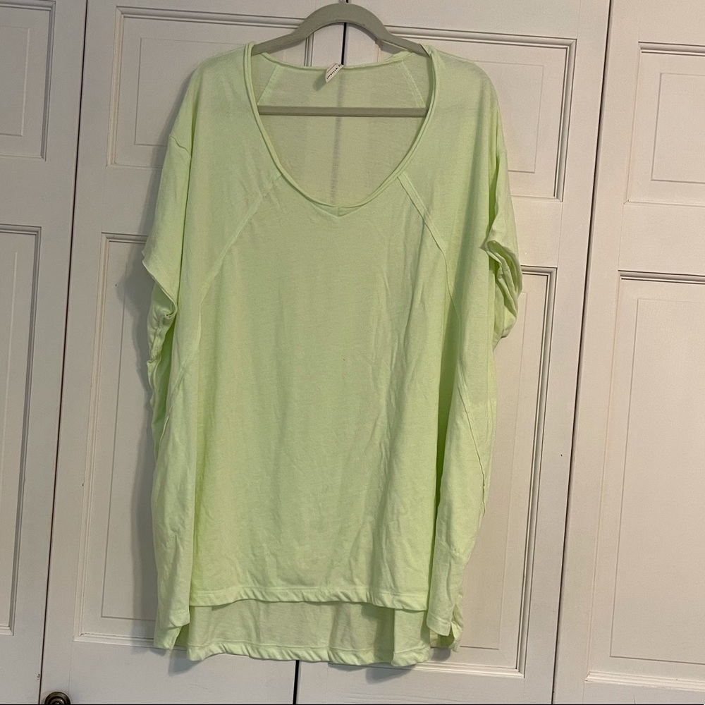 FREE PEOPLE tee